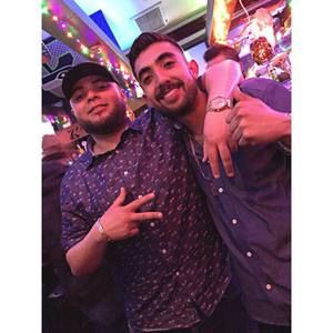 Meet your Posher, Carlos